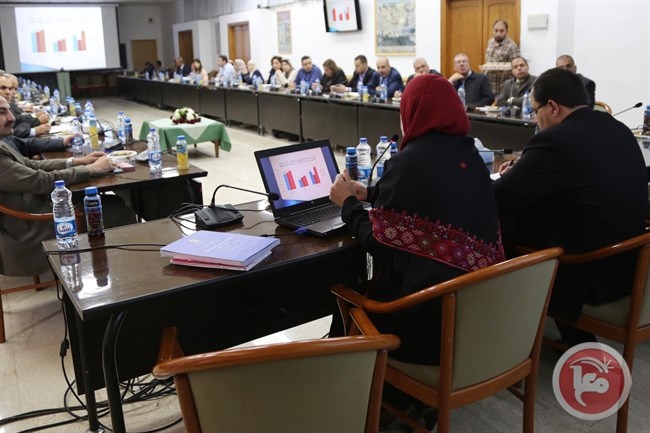 التربية تناقش تقرير المتابعة والتقييم لخطتها الاستراتيجية