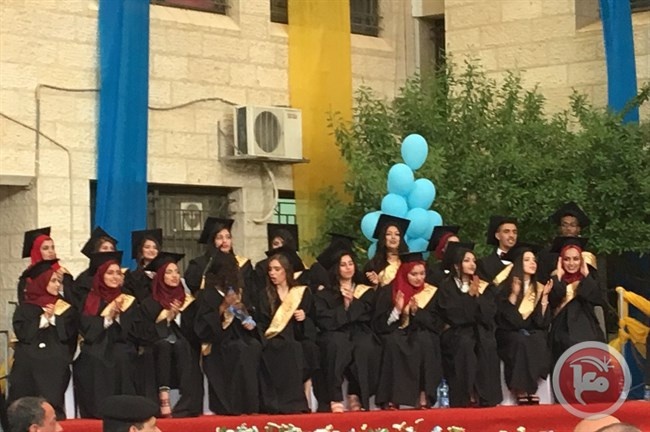 مدرسة تراسنطا تخرج الفوج الثاني من طلبة التوجيهي