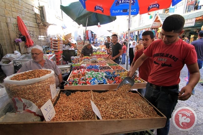 انخفاض على أسعار بضائع عيد الفطر