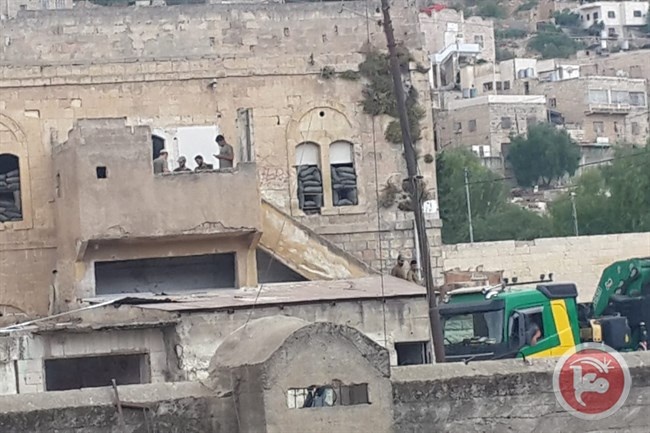 تحويل منزل لثكنة عسكرية بعد فشل المستوطنين الاستيلاء عليه