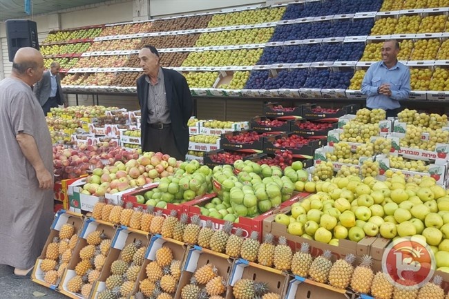 فواكه العيد متوفرة .. لكن