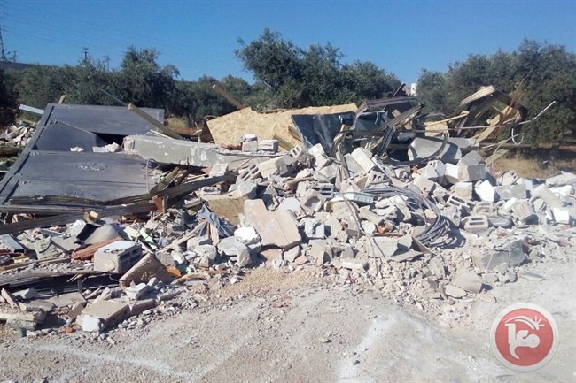 الاحتلال يهدم منزلا في بلدة دير دبوان