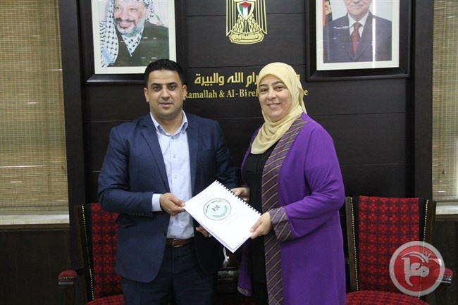الضابطة الجمركية تسلم غنام تقرير انجاز العمل خلال رمضان