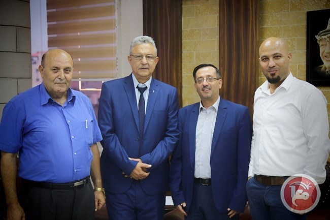 المحافظ أبو بكر يستقبل مدير فرع جامعة القدس المفتوحة