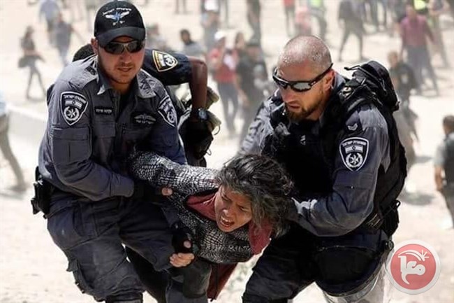 في يوم الأم.. 12 أُمّا فلسطينية في زنازين الاحتلال