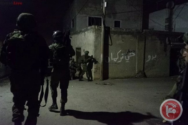 الاحتلال يعتقل 15 مواطناً من الضفة