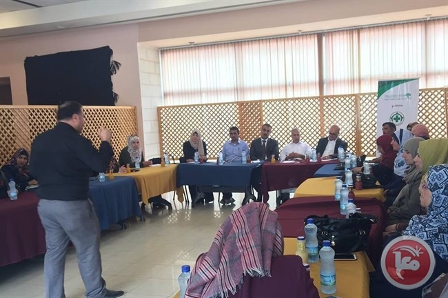 المركز الفلسطيني يعقد جلسة استماع حول حقوق العاملات