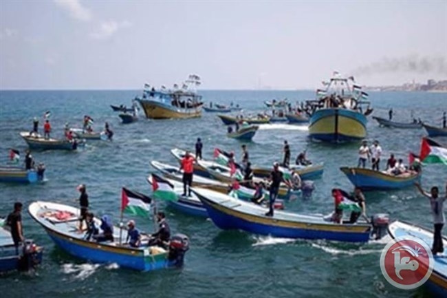 نيران الاحتلال تعترض قوارب كسر الحصار