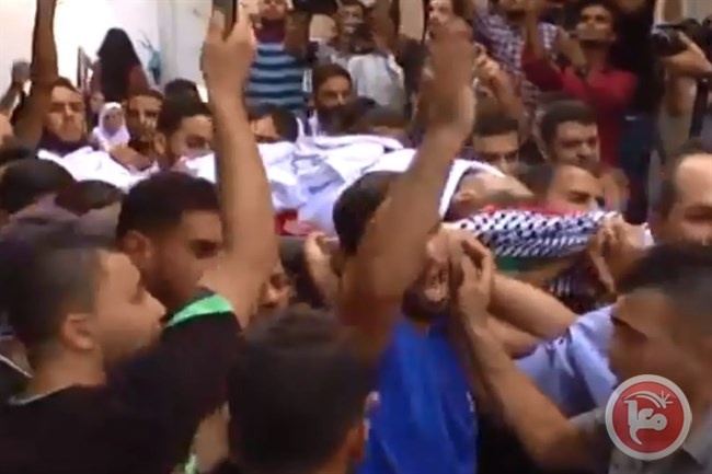 تشييع 3 شهداء ارتقوا بمسيرات العودة
