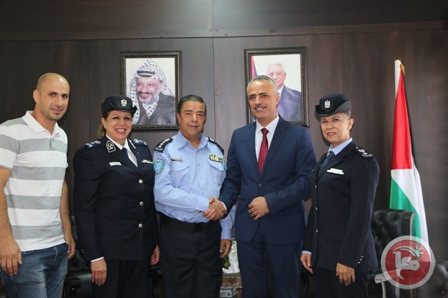 أبو دياك والشرطة يبحثان التعاون بما يخص قوانين النوع الاجتماعي