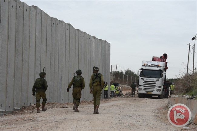 اسرائيل تستأنف تركيب سياج حديدي عند حدود لبنان