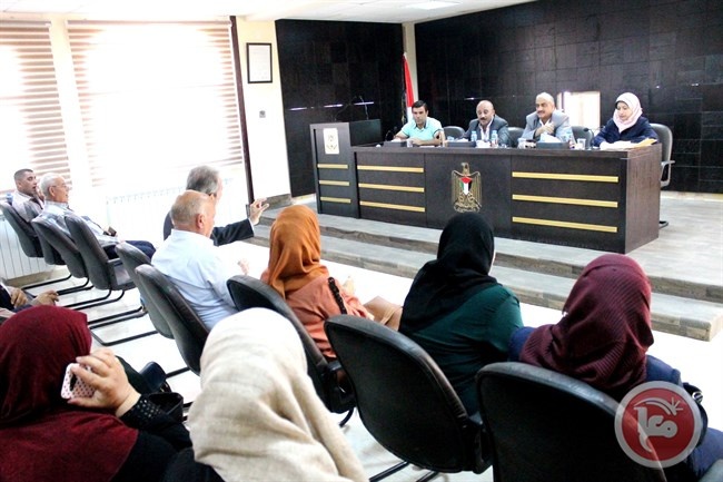 محافظة سلفيت والتنمية الاجتماعية تعقدان ورشة حول قانون الجمعيات العام