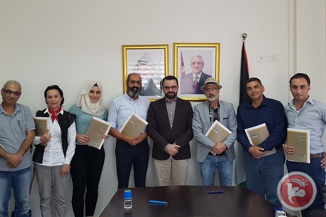 بسيسو يوقع اتفاقيات لدعم خمسة مشاريع مسرحية