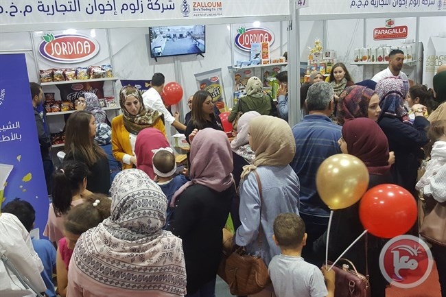 في يومه الأول- 25 الف زاروا معرض فلسطين الغذائي