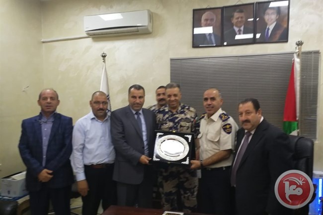 وكيل وزارة الاوقاف يلتقي مدير جسر الملك حسين