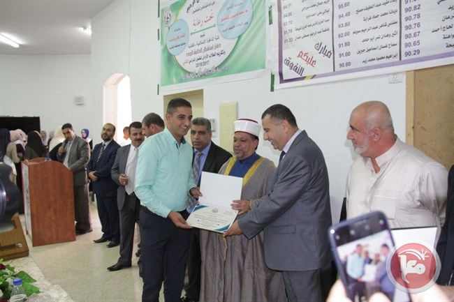 قلقيلية- استقبال طلبة جدد وتكريم الاوائل بكلية الدعوة الاسلامية