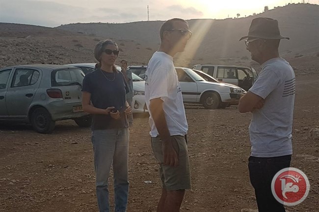 الاحتلال يفرض إغلاقا عسكريا على خربة الحديدية