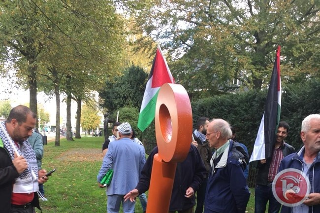 ازاحة الستار عن اول نصب تذكاري للنكبة الفلسطينية بهولندا