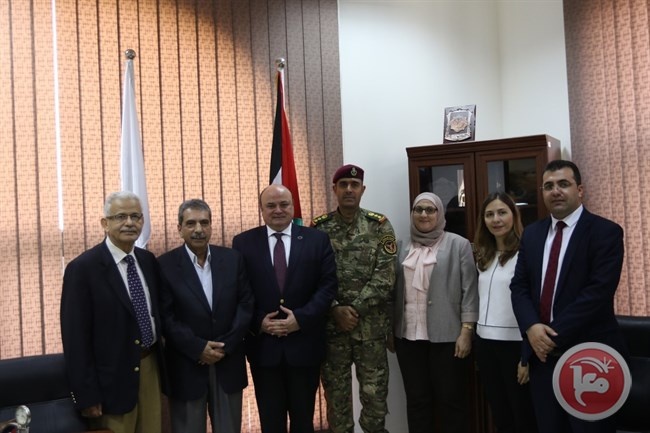 سلطة النقد توقع مذكرتي تفاهم مع &quot;العربية الأمريكية&quot; و&quot;الاستقلال&quot;