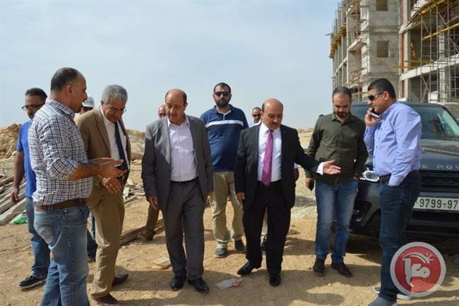 الحساينة وأبو زيد يتفقدان مشروع المدرسة الوطنية للإدارة