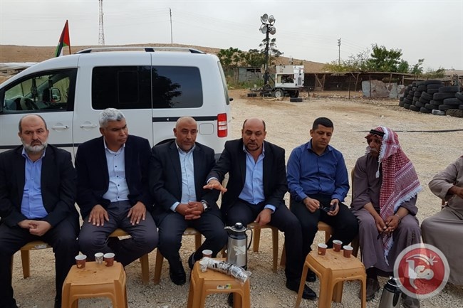 نواب عرب يتضامنون مع الخان الأحمر