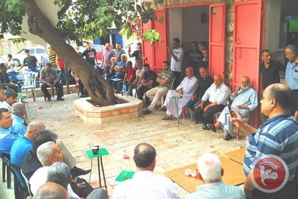 &quot;قلم الزيت&quot; تقليد تجاوز عمره ال90 عاما