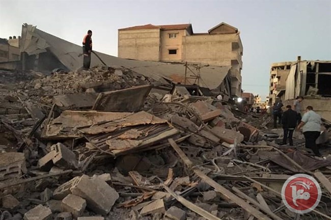 الاحتلال يدمر بناية بغزة وأضرار مادية بالمشفى الاندونيسي