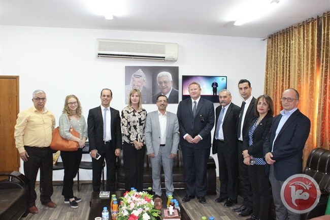 القنصل العام النرويجي يزور &quot;القدس المفتوحة&quot;