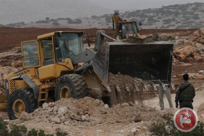 الخارجية: سرقة وتخريب الأرض الفلسطينية لن يحقق السلام لأحد