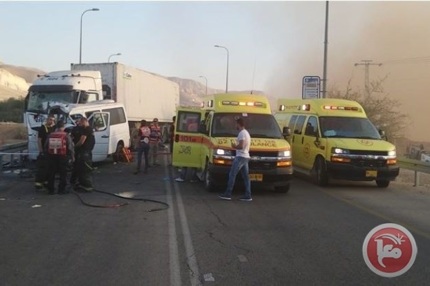 مصرع 7 عمال فلسطينيين في حادث سير بغور الاردن