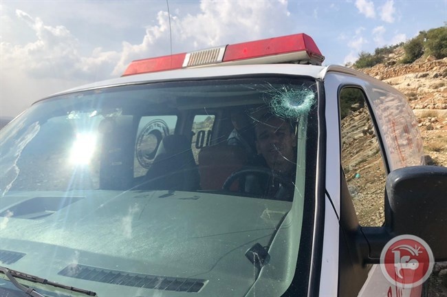 اصابات واعتقال 3 مواطنين واستهداف الاسعاف براس كركر