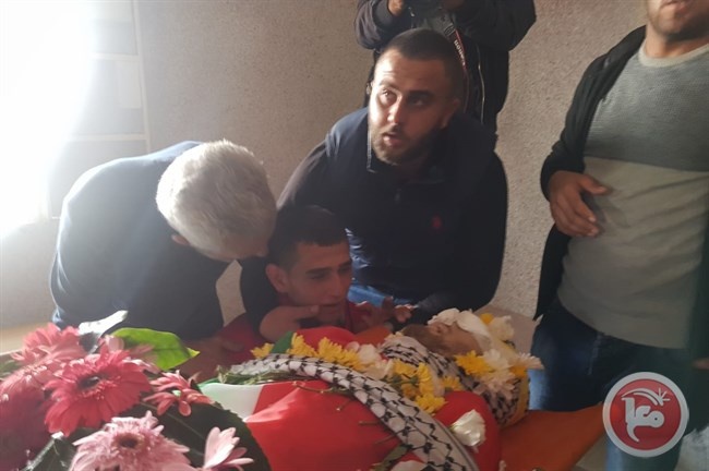 المزرعة الغربية تودع شهيدها شريتح