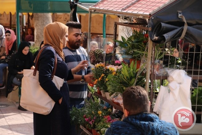 البوليتكنك تفتتح سوق باب خان الزيت الريادي