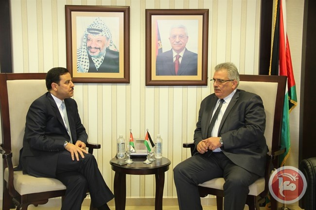 غنيم يستقبل السفير الأردني في فلسطين