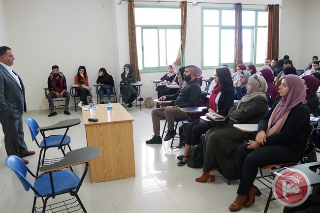 &quot;الأمريكية&quot; تستضيف رجل الأعمال شداد خنفر