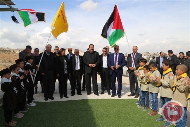 التربية تضع حجز الأساس لمدرسة وتساند &quot;التحدي 5&quot;