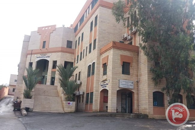 بلدية حوارة تغلق كلية ابن سينا وقسم الطوارئ
