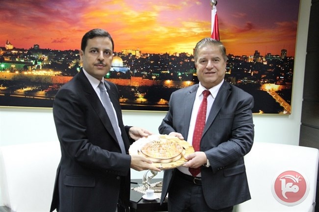 وزير الصحة يبحث التعاون مع السفير الأردني