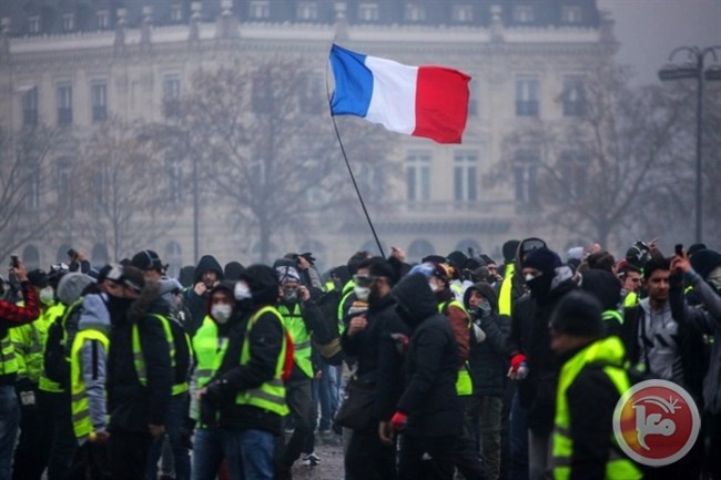 شرطة فرنسا تعلن إضرابا مفتوحا دعما &quot;للسترات الصفراء&quot;