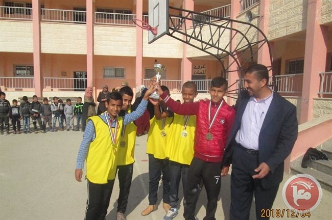 اختتام بطولة كأس الشهيد ابو عمار في مدرسة واد السلطان الأساسية
