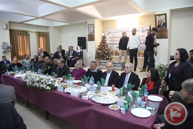 رئيس الاساقفة يطلق احتفالات المستشفى الانجيلي بعيد الميلاد في نابلس