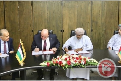 &quot;النقد&quot; والبنك المركزي العماني يوقعان مذكرة تفاهم