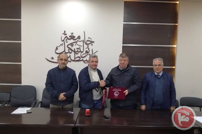 البوليتكنك توقّع اتفاقية تعاون مع مجموعة الهيدرولوجيين الفلسطينيين