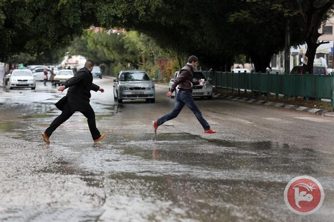 الطقس: امطار غزيرة مصحوبة بعواصف رعدية