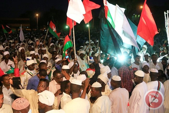 لجنة أطباء السودان: مقتل اثنين من المحتجين برصاص القوات العسكرية