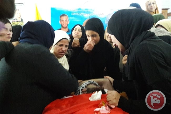 (فيديو) بالدموع والحزن- سلفيت تودع شهيدها
