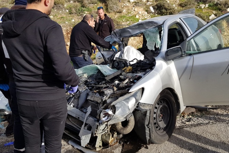 قتيلة وجريح بحادث تصادم غرب رام الله