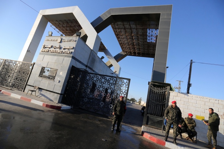What happened at the Rafah crossing?