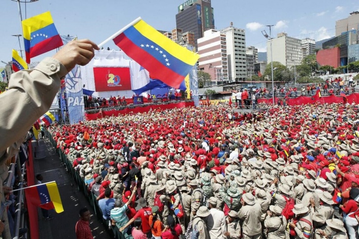 مسيرات في فنزويلا بين مؤيدة لمادورو وأخرى لغوايدو