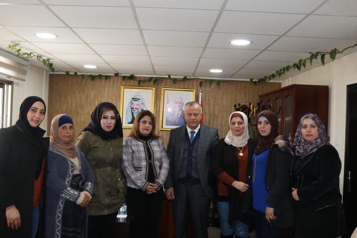 الخطيب يلتقي المنتدى الاستشاري لعضوات الهيئات المحلية